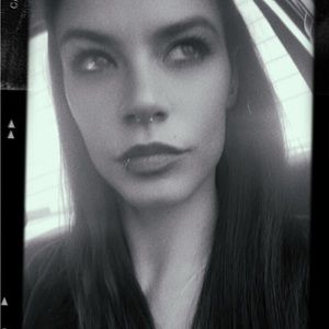 Meet your Posher, Burgandy